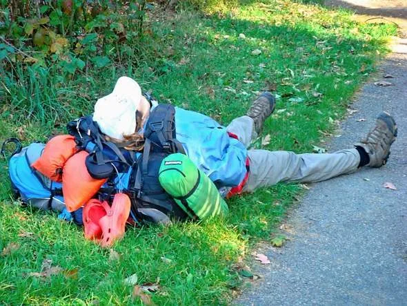 5 Tips Anti-Ribet Buat Cewek yang Mau Traveling. Biar Tetap Selow dan Nggak Ngrepotin Orang Lain :p 7
