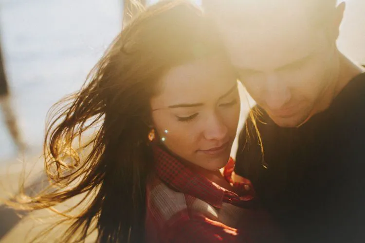 7 Kriteria Gadis Terbaik yang Layak Jadi Pasangan, Jangan Sampai Kamu Lepaskan 11