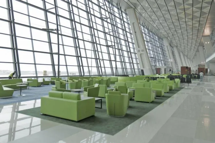 Terminal Bandara Bertaraf Internasional, Digadang-Gadang Mampu Jadi Saingan, tapi Kalah Sama Hujan 10