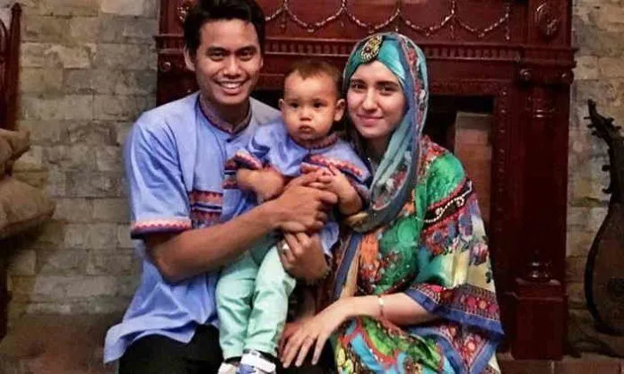 Tontowi-Liliyana Adalah Contoh Kerukunan Ala Indonesia. Meski Berbeda, Tetap Kompak dan Juara 8