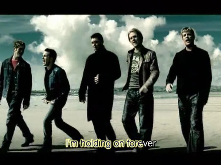 9 Polah Generasi 90-an Menggilai Westlife, Penggemar One Direction Kekinian Ngerasain Juga Nggak Ya? 16