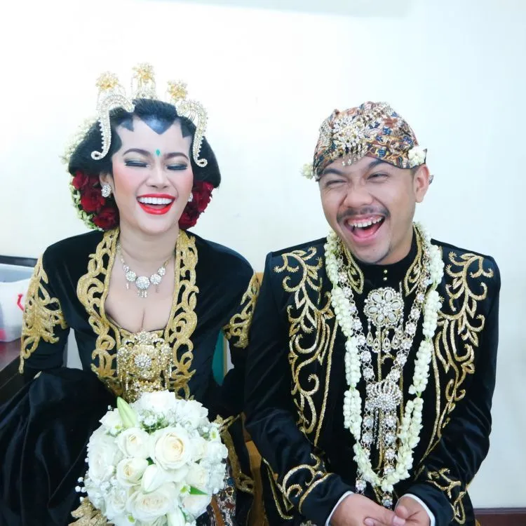 Bedanya Pernikahan di Indonesia dan di Luar Negeri. Kamu Bisa Membandingkan Sendiri 19