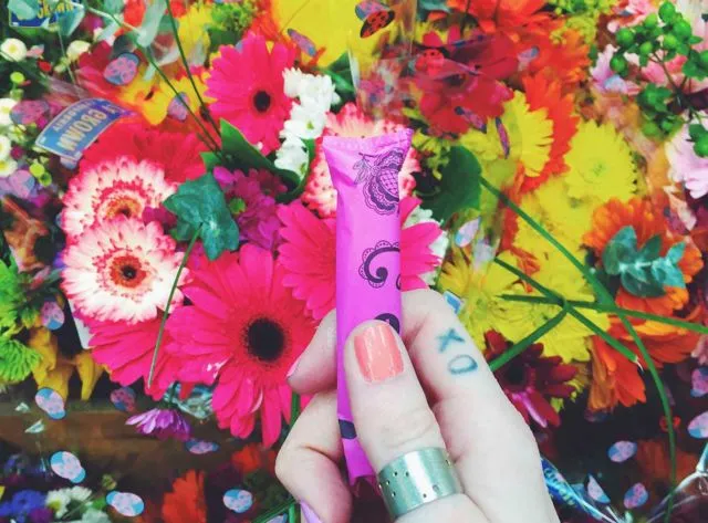 8 Ide 'Gila' Menyulap Pembalut dan Tampon Jadi Benda-benda yang Nggak Biasa 20
