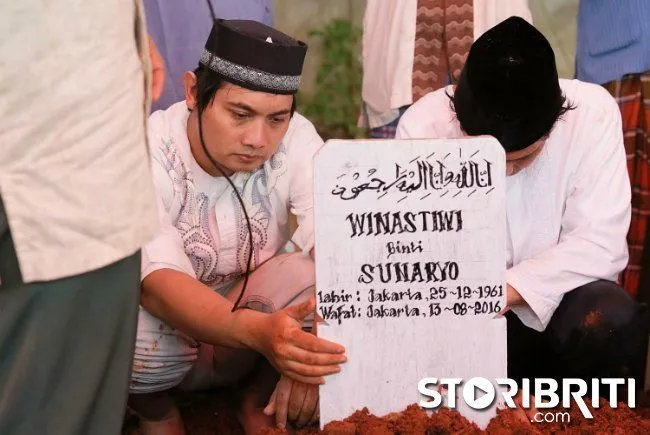 Kabar Duka:  Ibunda Brian Tutup Usia, Sheila On 7 Cari Drummer Pengganti Sementara