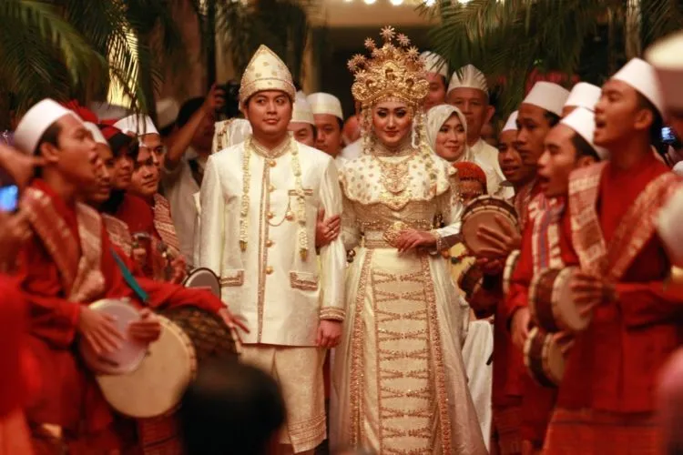 Inspirasi Tema Palembang dan Maroko di Pernikahan Dian Pelangi & Tito Haris 5 Tahun yang Lalu 10