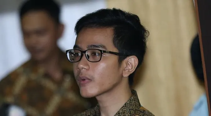 Foto Bareng Pacar, Kaesang Dapat Komentar Negatif Berbau SARA. Contoh Netizen yang Jangan Ditiru 10