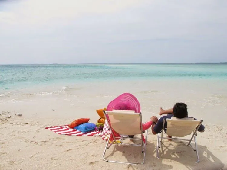 6 Hal Romantis yang Bisa Kamu Lakukan Saat Bulan Madu di Pantai Selain Bali 10