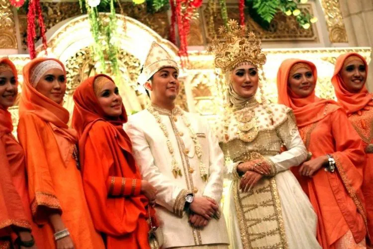 Inspirasi Tema Palembang dan Maroko di Pernikahan Dian Pelangi & Tito Haris 5 Tahun yang Lalu 8