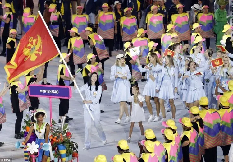 14 Seragam Nasional Paling Hits di Olimpiade 2016, Indonesia Salah Satunya Lho! 17