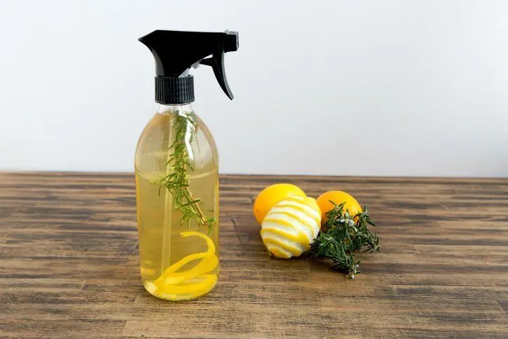 6 Pengharum Kamar Kost Alami; Murah dan Kamu Bisa Bikin Sendiri! 11