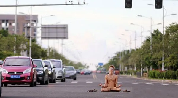 Kecelakaan di Jalan Memang Mengenaskan. Tapi Kalau 7 Kejadian Ajaib Ini Terjadi, Apa Nggak Mencengangkan? 7