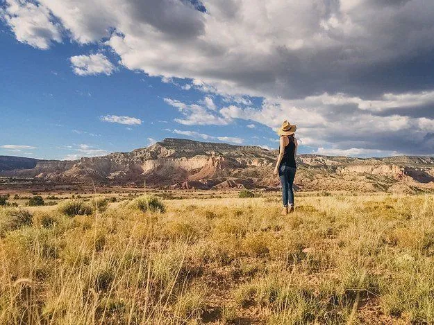 21 Trik Foto Traveling yang Harus Kamu Terapkan Biar Kualitas Fotomu Naik Level dan Nggak Abal-abal! 12