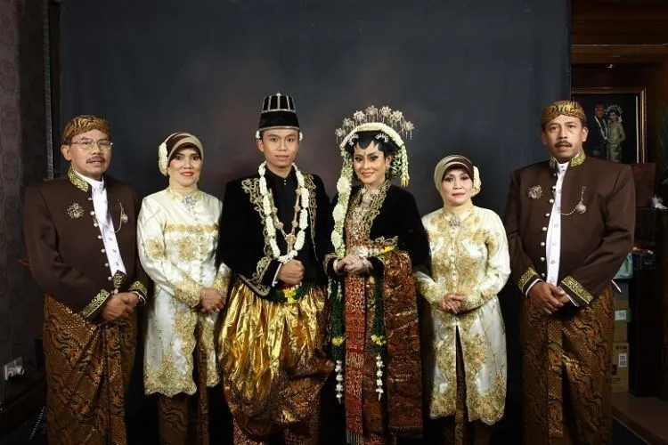 Make Up Artist Pengantin Kok Tarifnya Mahal Ya? Simak Dulu 11 Alasan Ini Untuk Tahu Kenapa 22