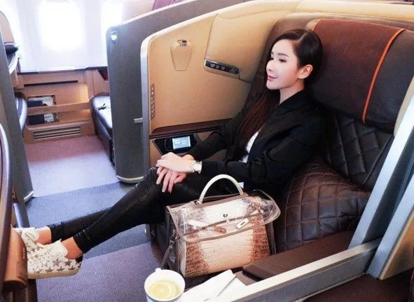 Jamie Chua, Sosialita Kelewat Kaya Bergaya Hidup Milyaran. Syahrini Aja Kalah Telak! 8