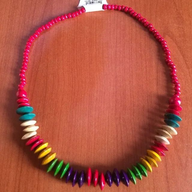 19 Cara Membuat Aksesoris Kalung Sendiri, Mudah Dipraktikkan, Kok! 22