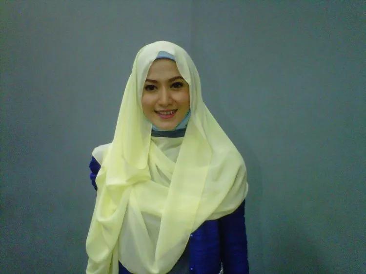 Simak Metamorfosa 6 Seleb Ini: Dari Hijabers Menjelma Menjadi Syar'I, Siapa Tahu Kamu Terinspirasi 18