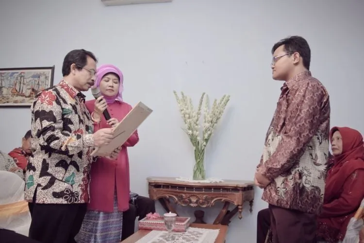 Pernikahan Adat: Jangan Mengaku Gadis Jawa Kalau Kamu Tak Tahu Acara Malam Midodareni! 15