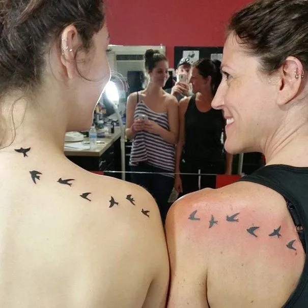18 Inspirasi Desain Tato Ibu-Anak yang Bikin Terharu. Kalau Minat, Boleh kok Ditiru 27