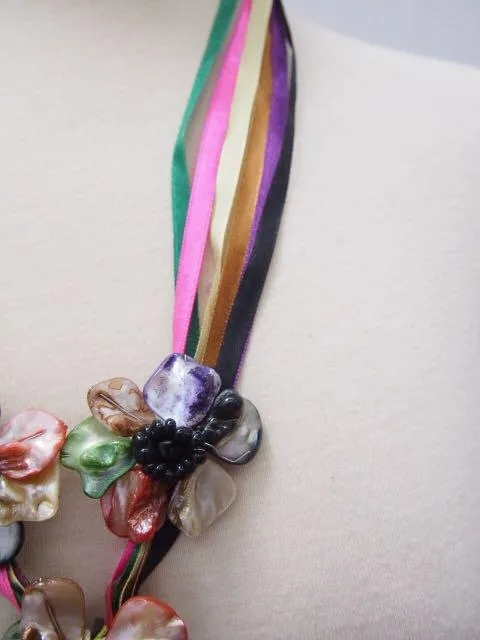 19 Cara Membuat Aksesoris Kalung Sendiri, Mudah Dipraktikkan, Kok! 37