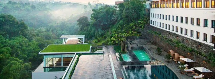 10 Kolam Renang Infinity dengan Pemandangan Terbaik. Nikmati Bersama Pasangan Tambah Asik! 17