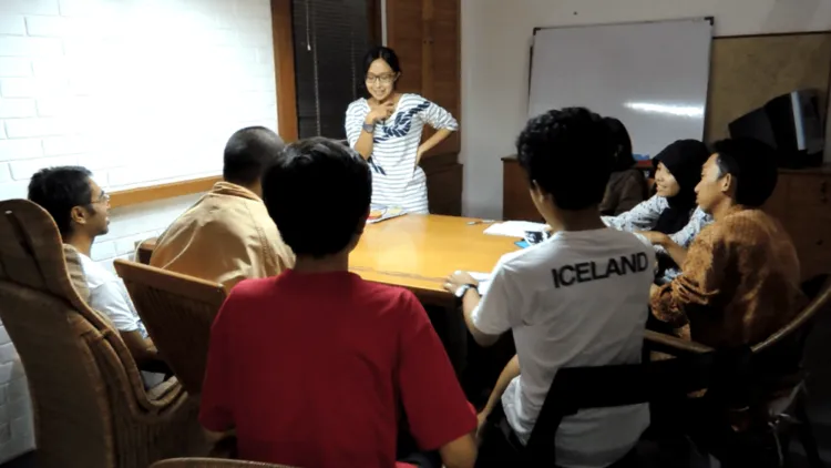 Inilah 7 Cara Biar Dapat Pasangan Bule, Siapa Tahu Kamu Justru Lebih Laku di Pasar Internasional :) 8