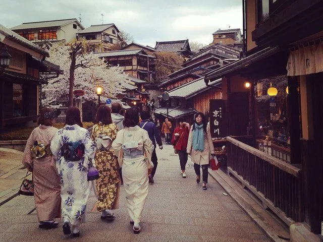 Ini Lho 14 Potret Keindahan Kyoto yang Ternyata Mirip Sama Jogja. Masa Kamu Nggak Pengen ke Sana? 21