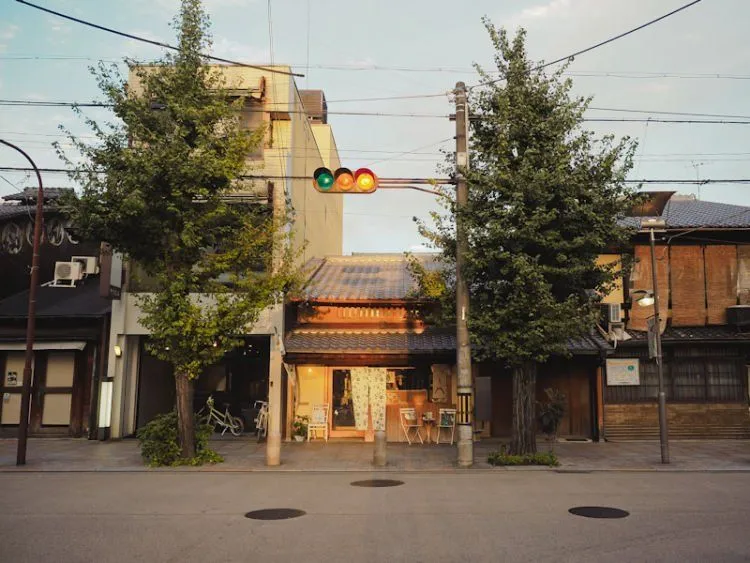 Ini Lho 14 Potret Keindahan Kyoto yang Ternyata Mirip Sama Jogja. Masa Kamu Nggak Pengen ke Sana? 16