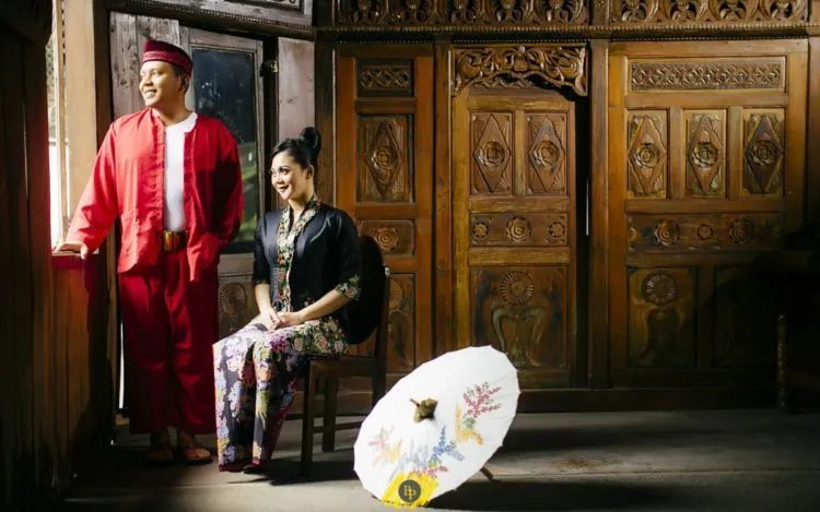 16 Inspirasi Foto Prewedding Bertemakan Tradisional! Berkesan Arif Dan Berbudaya! 27