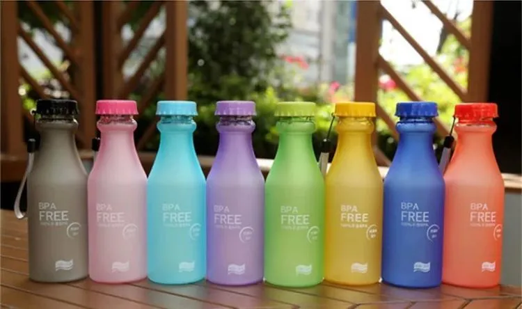 20 Ide Bentuk Botol Minum Kekinian; Cocok Buatmu yang Suka Bawa Minum ke Mana-Mana 37
