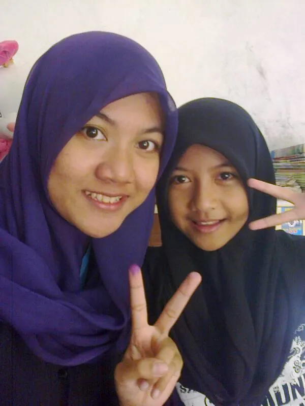 Ini 10 Alasan yang Bikin Cewek Ngerasa Harus Stalking Mantan dari Pacarnya. Cowok Nggak Usah Kaget 13