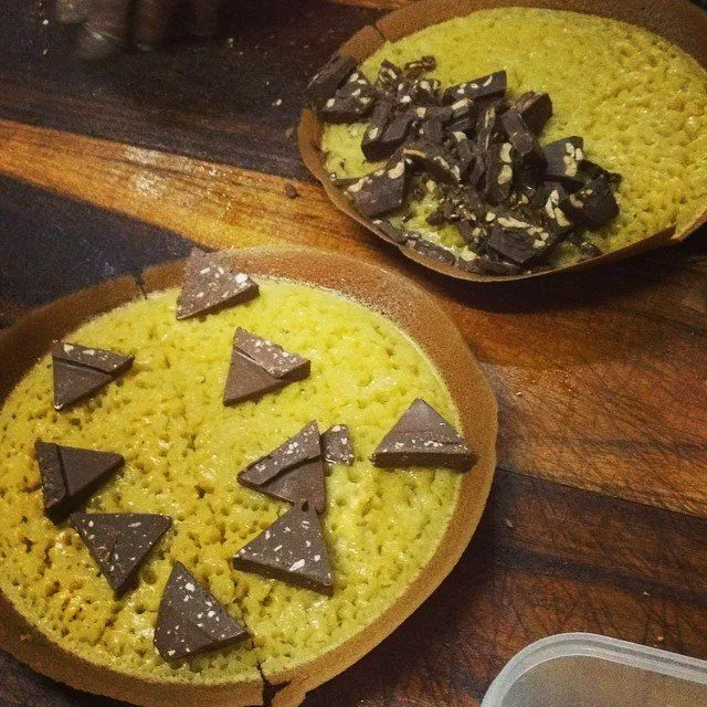 Ngicipin 10 Martabak Manis Paling Enak di Bandung Bikin Lupa Deh Kenangan Pahit Sama Mantan! 14