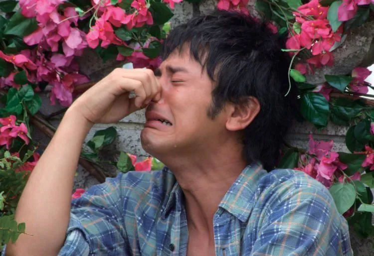 6 Alasan Kamu yang Mudah Nangis Justru Kuat Secara Emosi. Jadi Nggak Perlu Malu Lagi 9