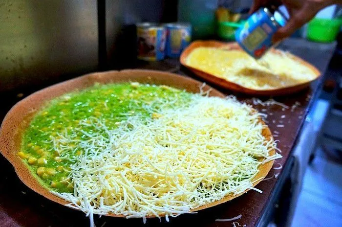 Ngicipin 10 Martabak Manis Paling Enak di Bandung Bikin Lupa Deh Kenangan Pahit Sama Mantan! 11