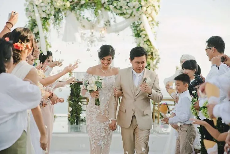 Dari Hati Terdalam Wanita, Kami Ingin Kamu Memakai Baju Seperti Ini di Pernikahan Kita, Mas 31
