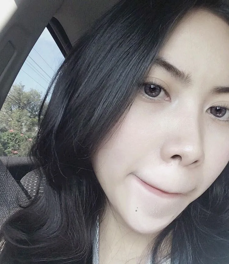 Ini 10 Alasan yang Bikin Cewek Ngerasa Harus Stalking Mantan dari Pacarnya. Cowok Nggak Usah Kaget 11