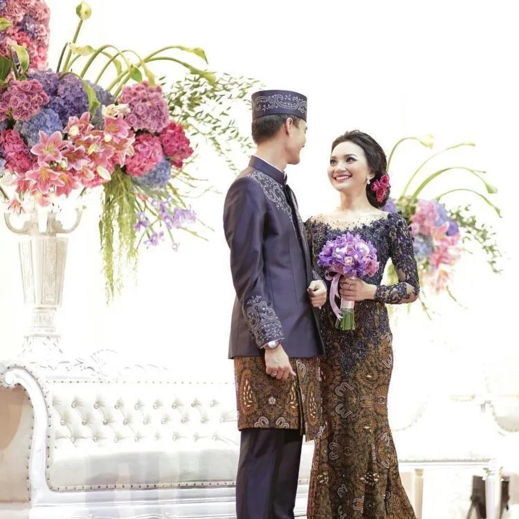 Dari Hati Terdalam Wanita, Kami Ingin Kamu Memakai Baju Seperti Ini di Pernikahan Kita, Mas 26