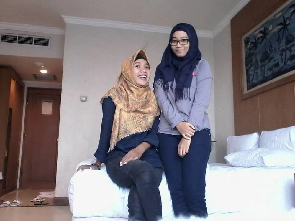 Ini 10 Alasan yang Bikin Cewek Ngerasa Harus Stalking Mantan dari Pacarnya. Cowok Nggak Usah Kaget 14