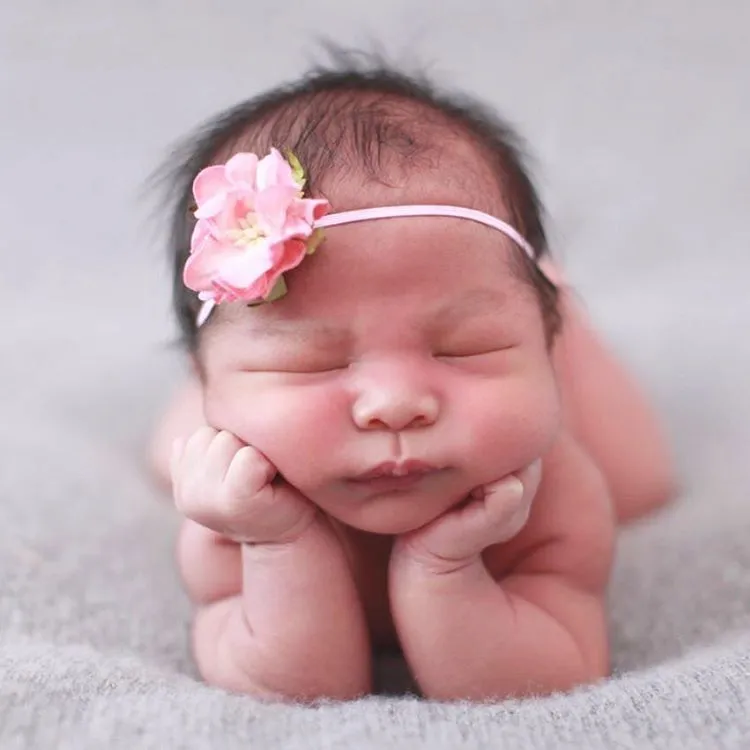 Intip Lucunya Pemotretan Bayi Chelsea Olivia dan Glenn Alinskie, Imut Berat! 8