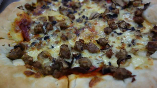 Benar Nggak Hasil Investigasi yang Menduga Pizza Hut Pakai Bahan Kedaluwarsa? Cek Pembelaannya 12