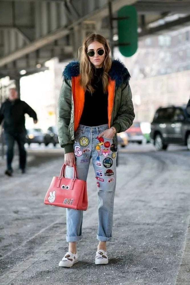 10 Style 90-an yang Justru Buat Kamu Tampil Kekinian, Kesan Cupu dan Kuno Dijamin Hilang 19