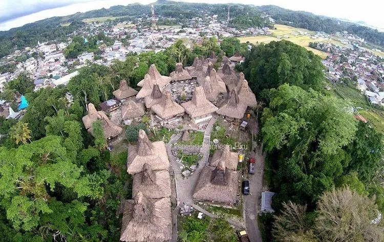 Desa Adat Suku Loli di Sumba Jadi Salah Satu Desa Terindah Indonesia! Masa Nggak Pengen ke Sana? 7