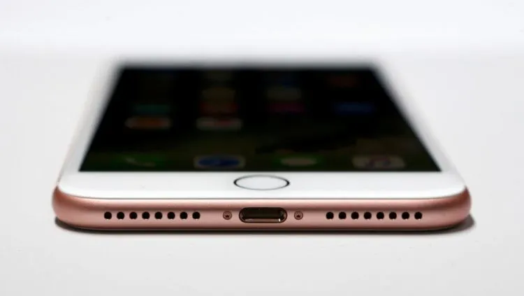 Mending Itu Duit Buat Mas Kawin Daripada Beli iPhone 7, Cek 7 Alasan Ini Biar Nggak Bokek Sia-Sia 16