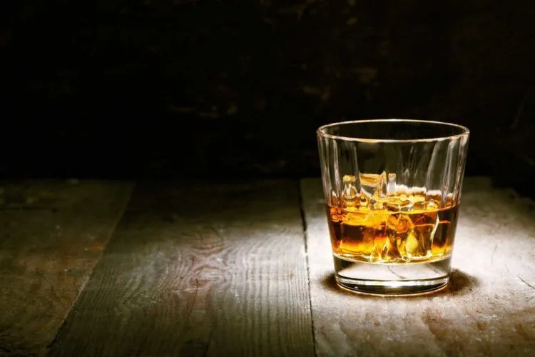 5 Fakta Penting Minuman Keras. Ternyata Sistem Pembuatan Alkohol Ditemukan Oleh Tabib Dari Arab 6