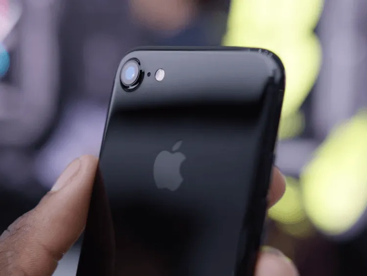 Mending Itu Duit Buat Mas Kawin Daripada Beli iPhone 7, Cek 7 Alasan Ini Biar Nggak Bokek Sia-Sia 15