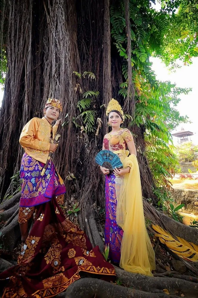 10 Kemewahan Foto Prewedding a la Bali yang Akan Bikin Kamu dan Calon Terlihat Menarik Hati 17
