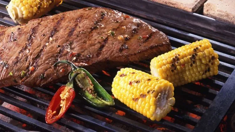 7 Menu Sehari-hari Ini Memang Lezat. Sayangnya, Bikin Bau Badanmu Jadi Nggak Sedap 8