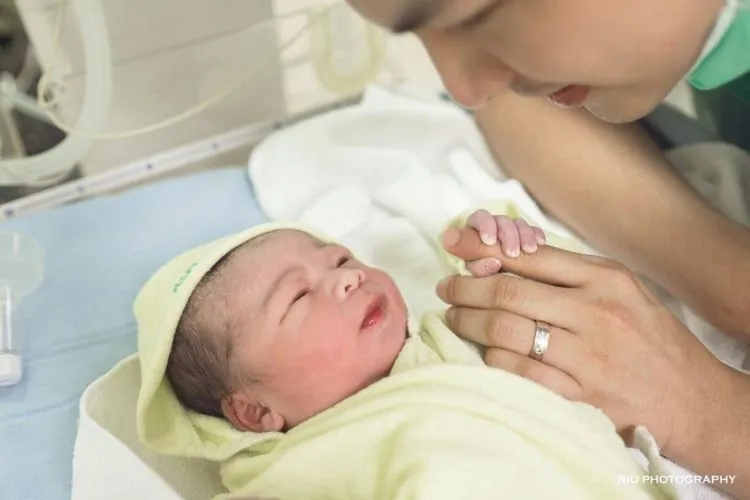 Kehamilan Adalah Anugerah, Abadikan Tahapannya dengan Inspirasi Foto Prenatal A La Chelsea Olivia Ini 36