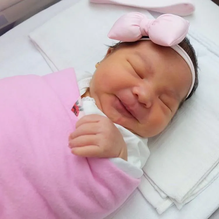 Kehamilan Adalah Anugerah, Abadikan Tahapannya dengan Inspirasi Foto Prenatal A La Chelsea Olivia Ini 38