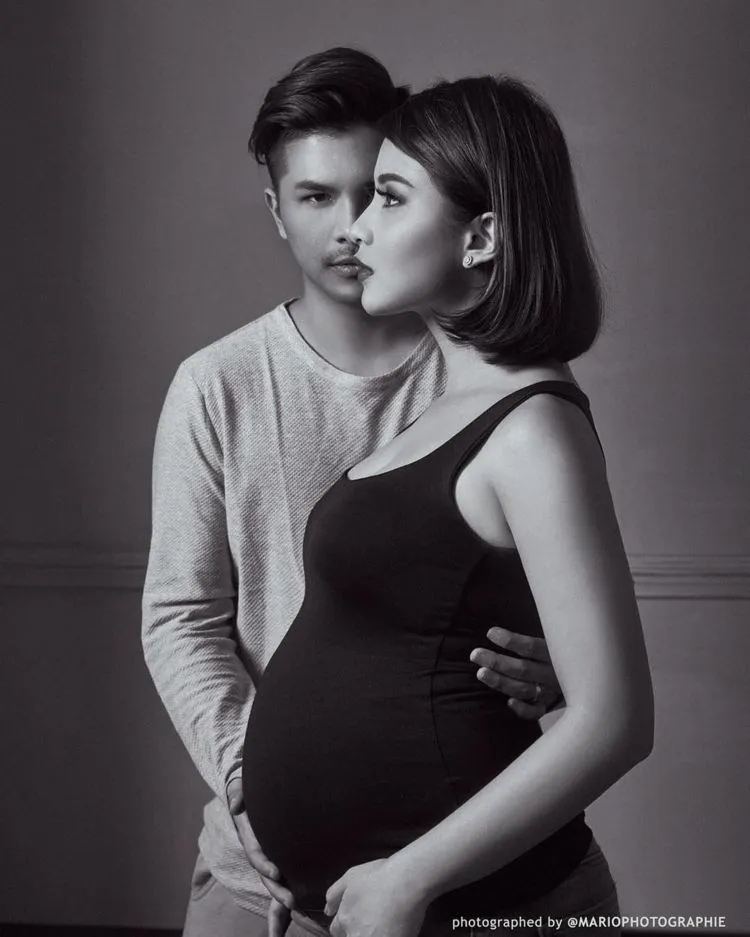 Kehamilan Adalah Anugerah, Abadikan Tahapannya dengan Inspirasi Foto Prenatal A La Chelsea Olivia Ini 26