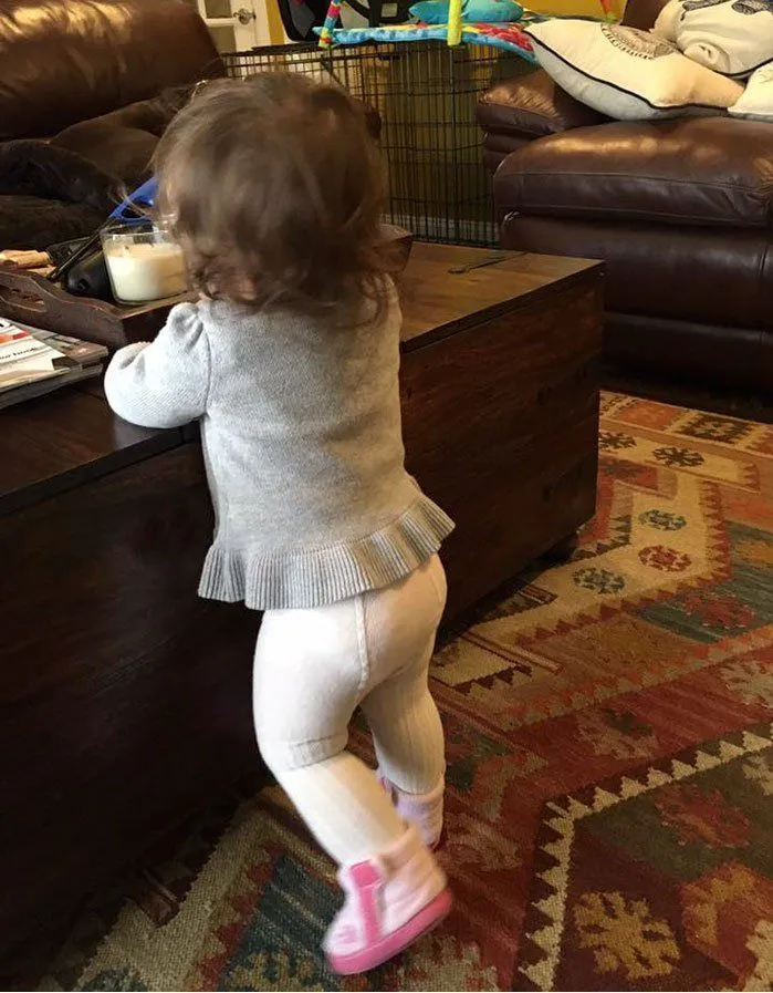 8 Foto yang Jadi Bukti Ayah Tahunya Anak Udah Pakai Baju Aja, Rapi atau Serasi Dipikir Kapan-Kapan 15